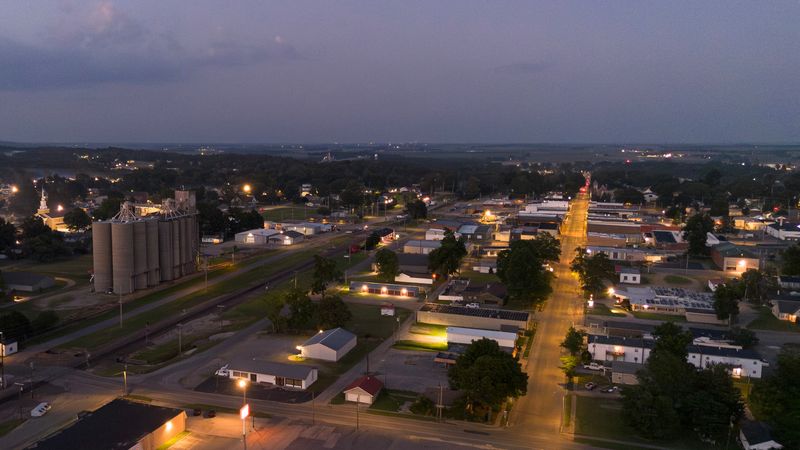 This Town Rewards Early Arrivals With Empty Sidewalks And Better Photos