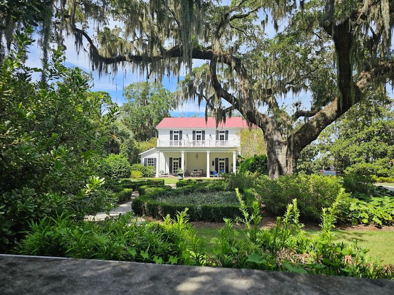 Porch-Front Architecture In The Point Neighborhood