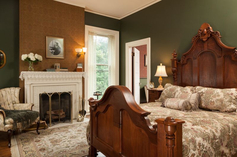 Old Inns Offer Simple Overnight Stops