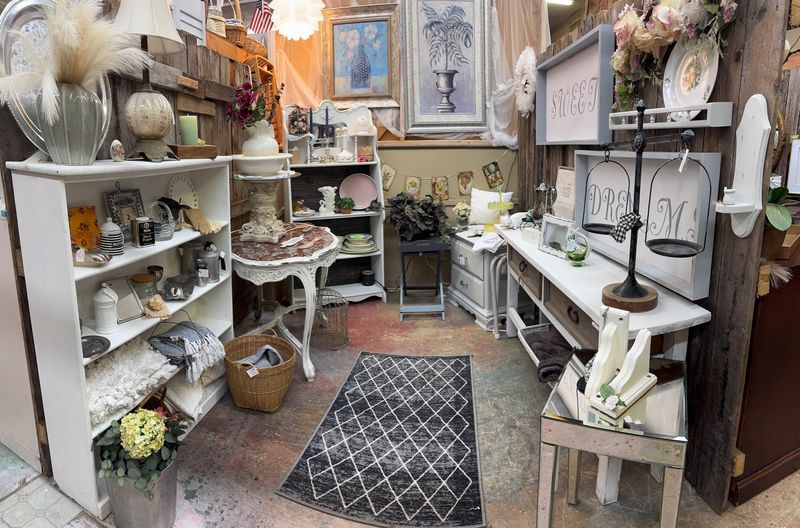 Antique Shopping That's Actually Fun