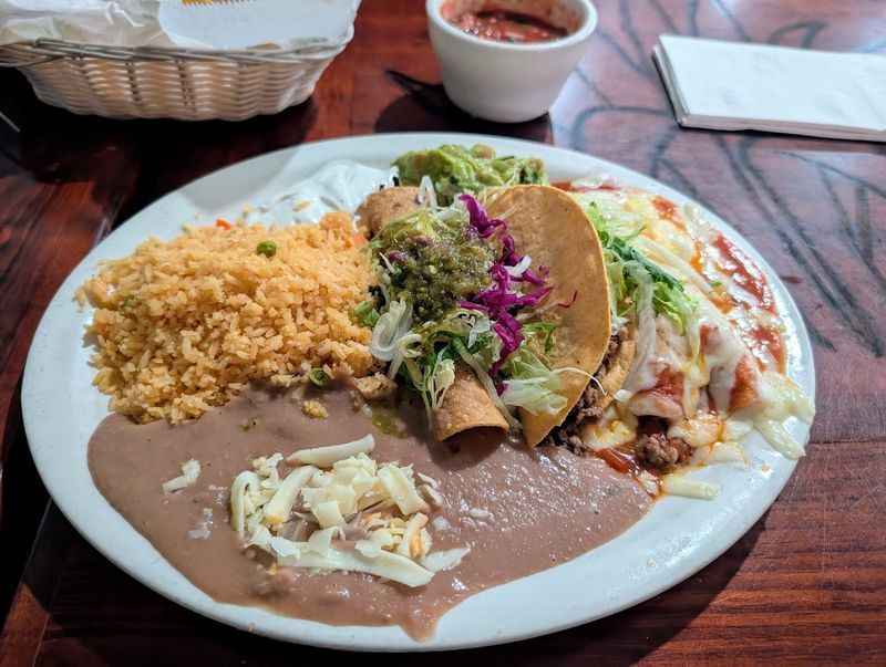The Buffet Spread That Covers All the Classics