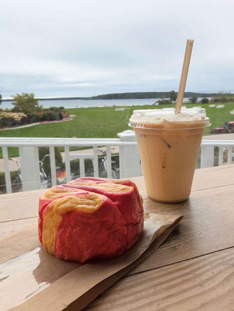 Boxwood Coffeeshop And Cafe At Mission Point Resort