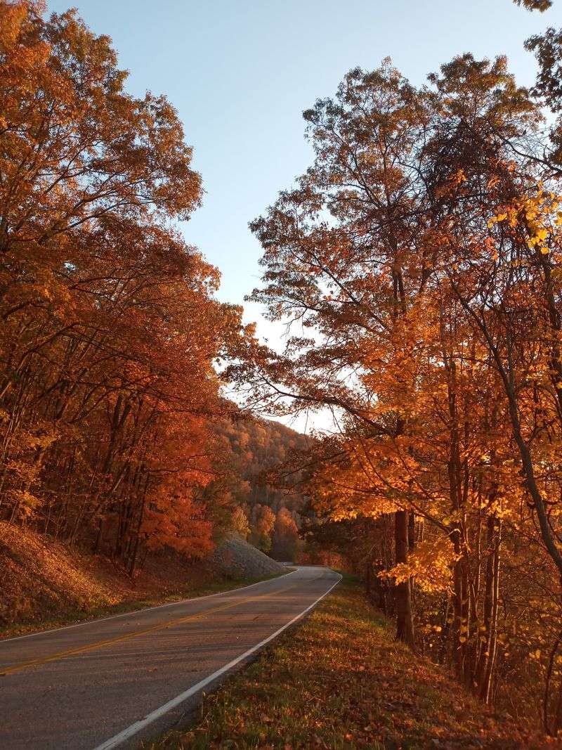 Mountain Views That Frame Every Direction You Look