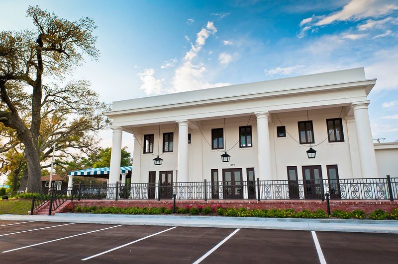 White Pillars, Biloxi
