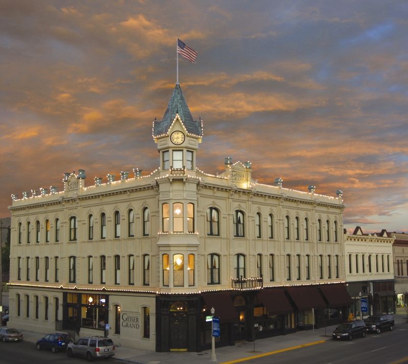 Geyser Grand Hotel, Baker City