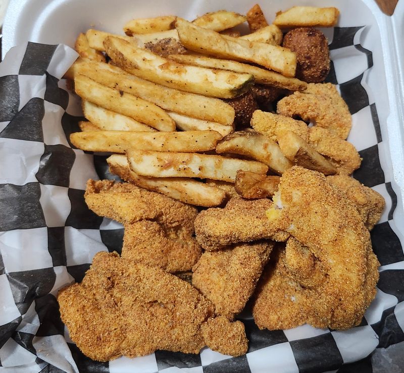 Catfish Plates Celebrate Local Waters