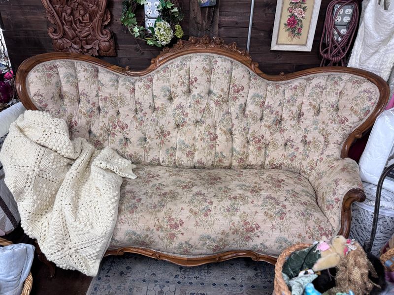 Granny-Core Charm Fills Every Corner