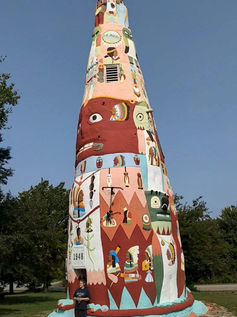 The Route 66 Connection: A Perfect Off-Highway Detour