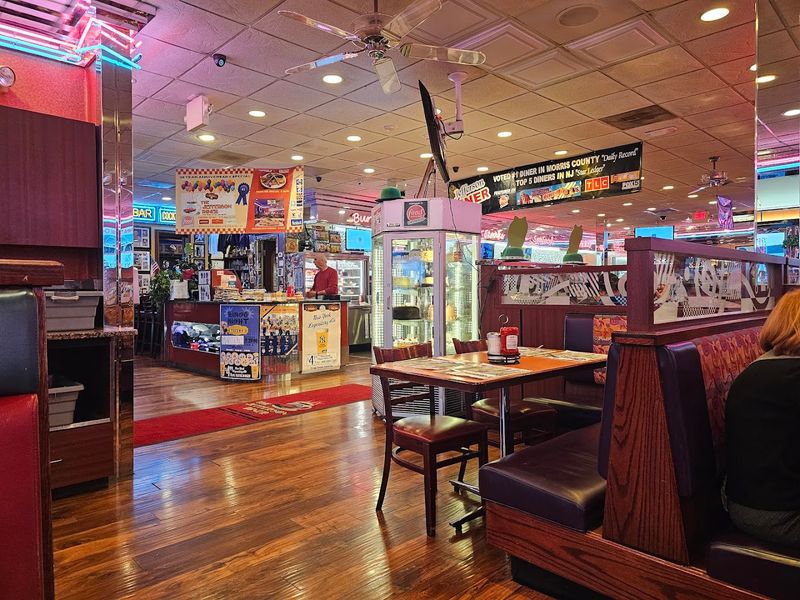 Late Night Eats When Everywhere Else Is Closed