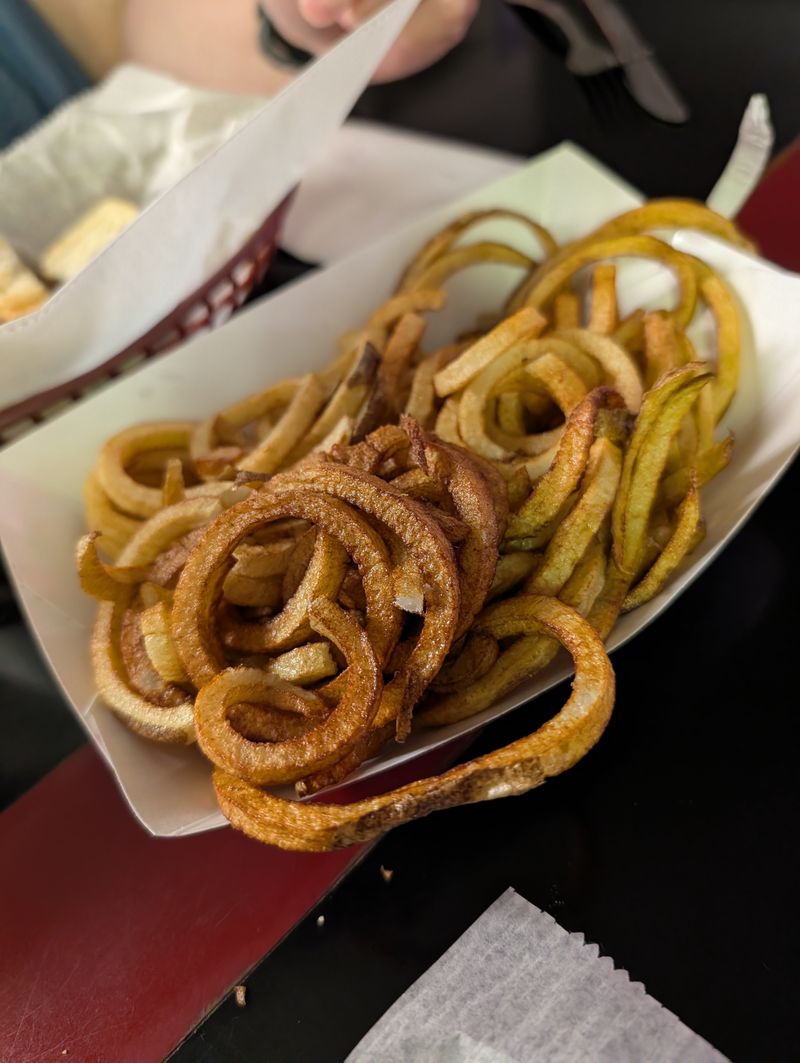 Spiral-Cut Curly Fries Worth Photographing