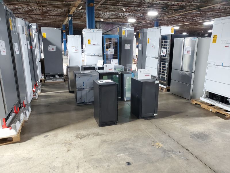 Clean, Organized Warehouse Makes Shopping Easy and Enjoyable