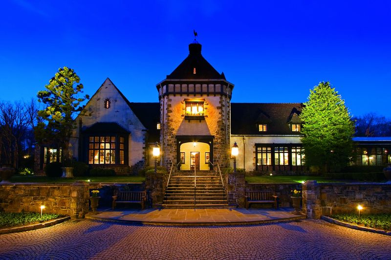 Pleasantdale Château