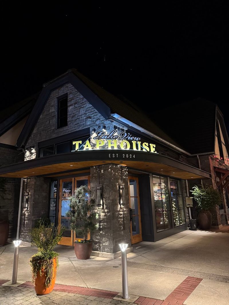 Lakeside Bar & Grill, Lake Oswego