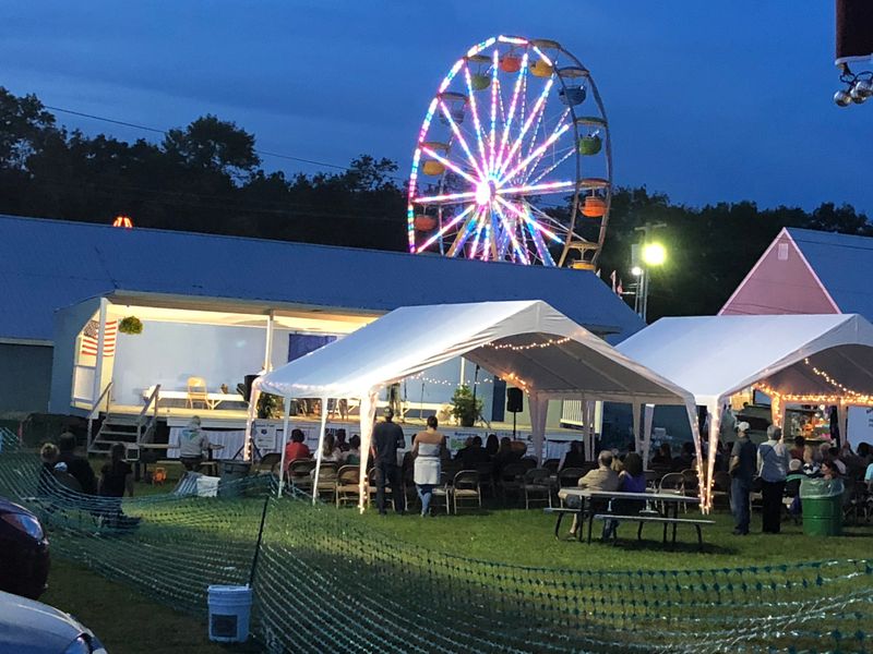 The Midway Lights That Make Night Feel Like 1955