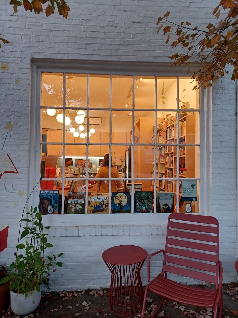Murals, Merchandise, and Bookish Souvenirs to Take Home