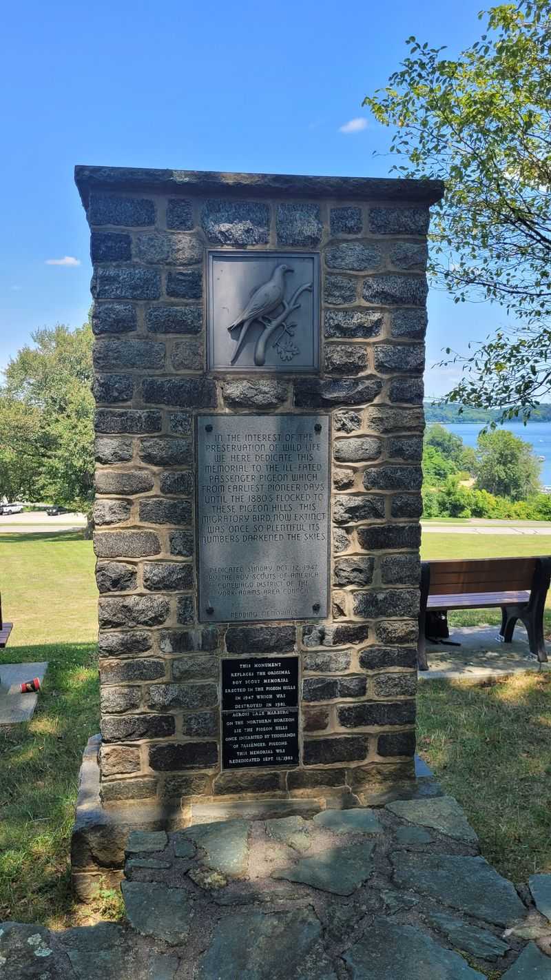 Pigeon Hills Monument, Manheim Township