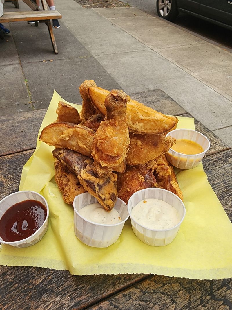 Sauce Selection That Completes Every Bite