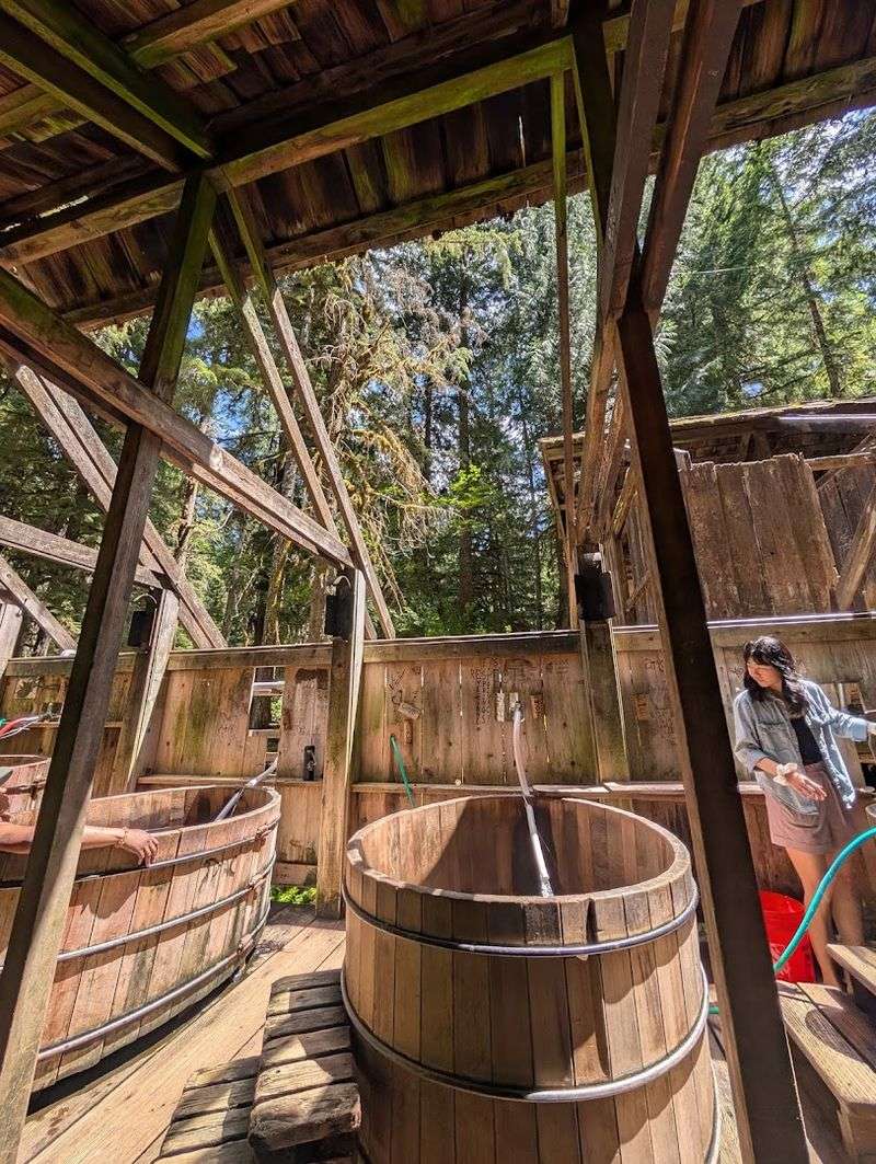 Private Versus Communal Bathing Options