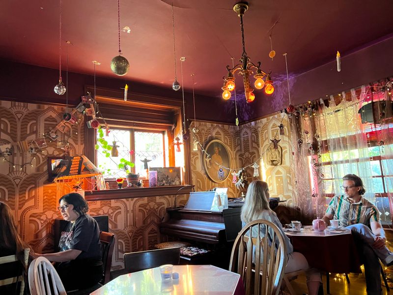 The Haunted Tables That Move on Their Own