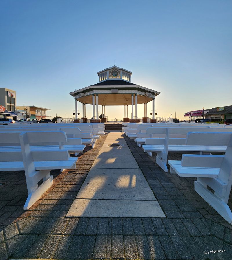 Boardwalks Feel More Like Transit Zones Than Leisure Spaces