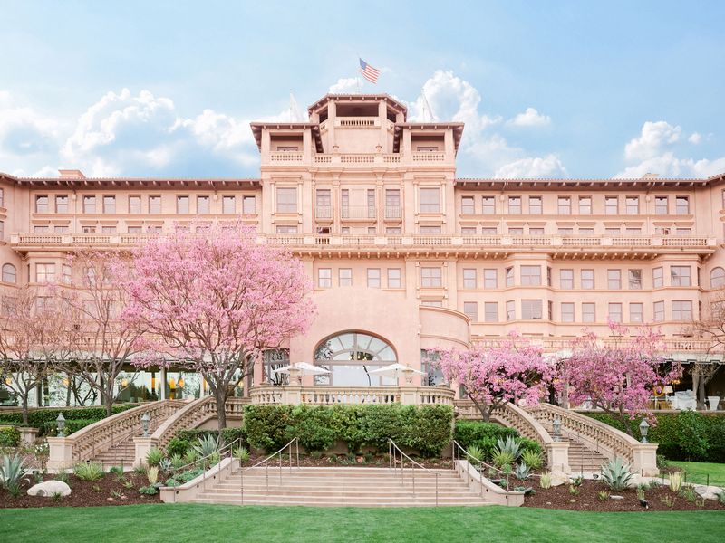 The Huntington Hotel (The Langham Huntington)