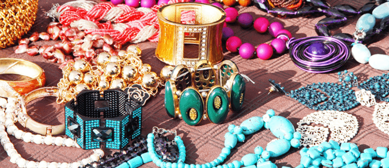 Jewelry and Accessories That Complete Your Look