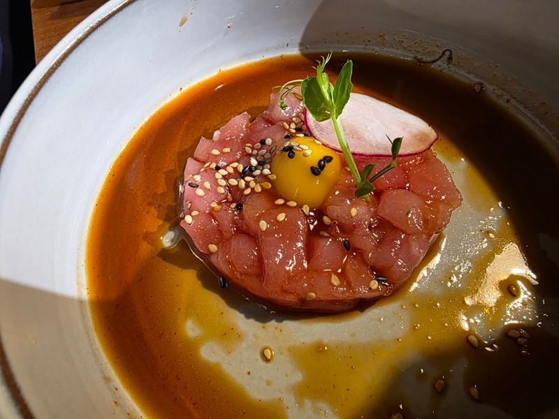 Why This Spot Earns Its Seafood Paradise Title