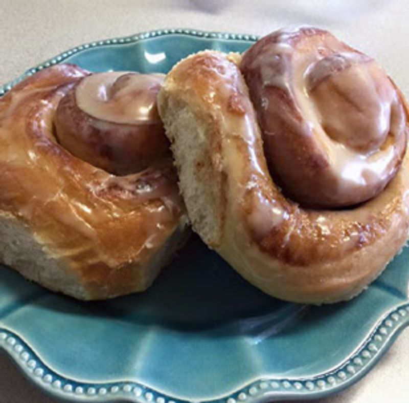 Cinnamon Rolls Worth the Early Morning Trip