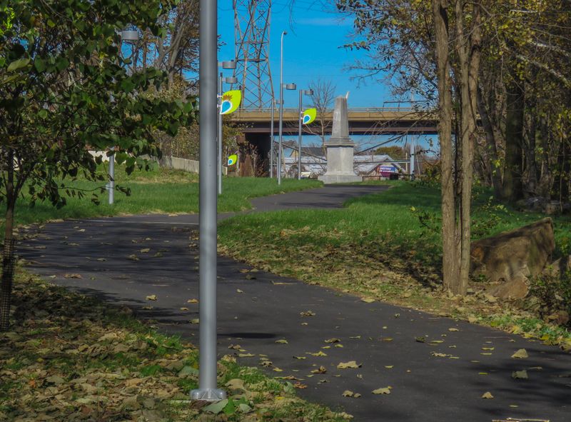 Newkirk Viaduct Monument, Philadelphia