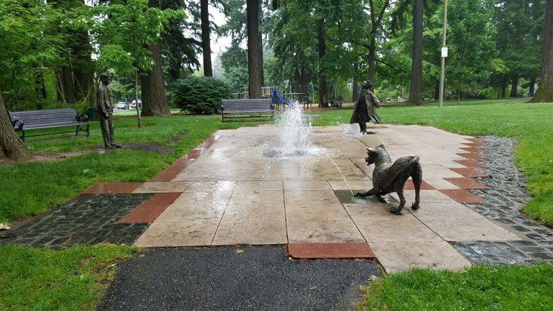 Beverly Cleary Sculptures, Portland