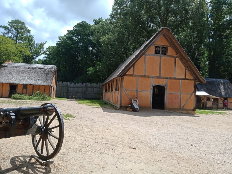 English Fort Recreation Shows Colonial Survival Tactics