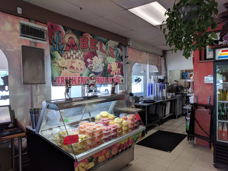 Service That Ranges From Attentive to Rushed