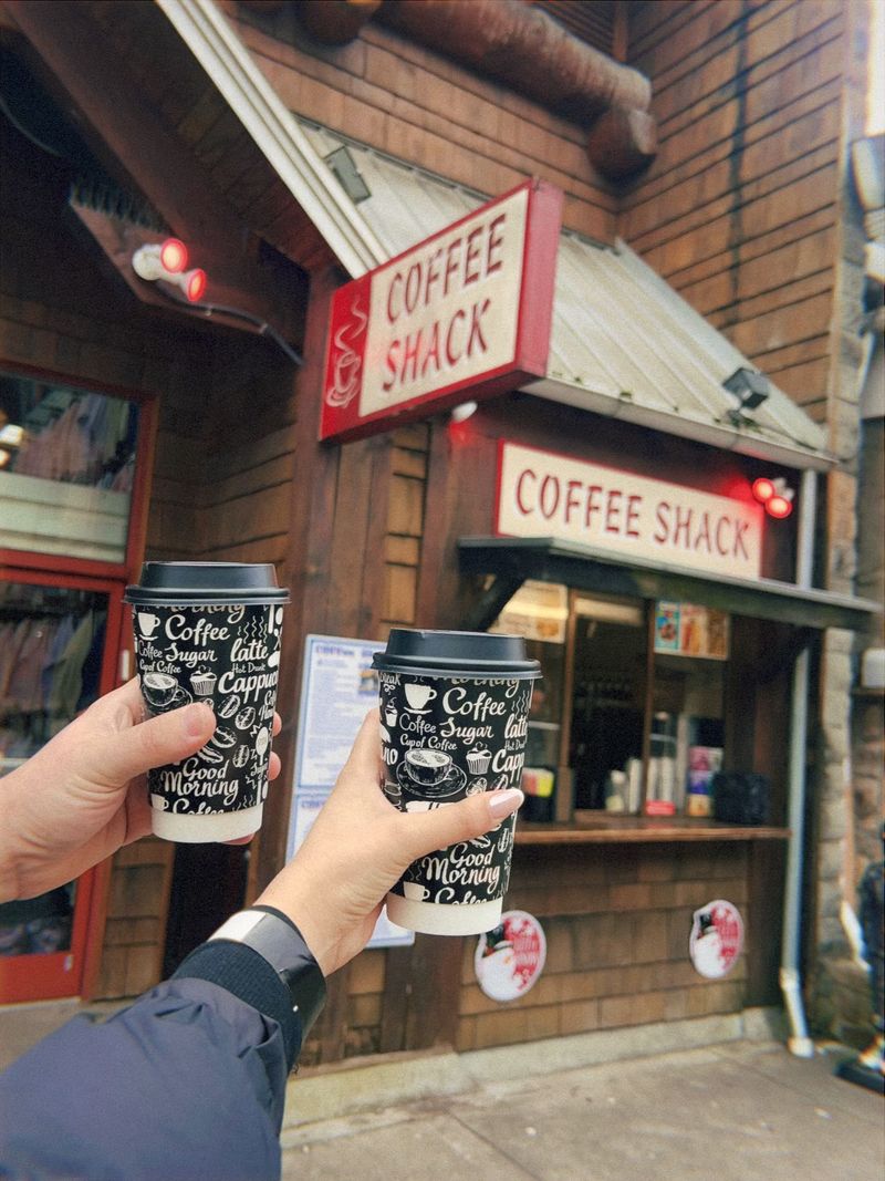 Outdoor Seating To Enjoy Mountain Views