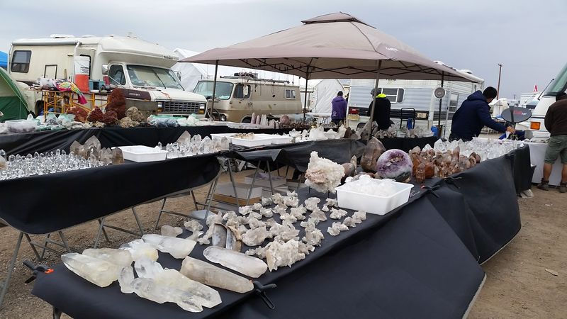 A Simple Plan For Beating Crowds And Timing It Right