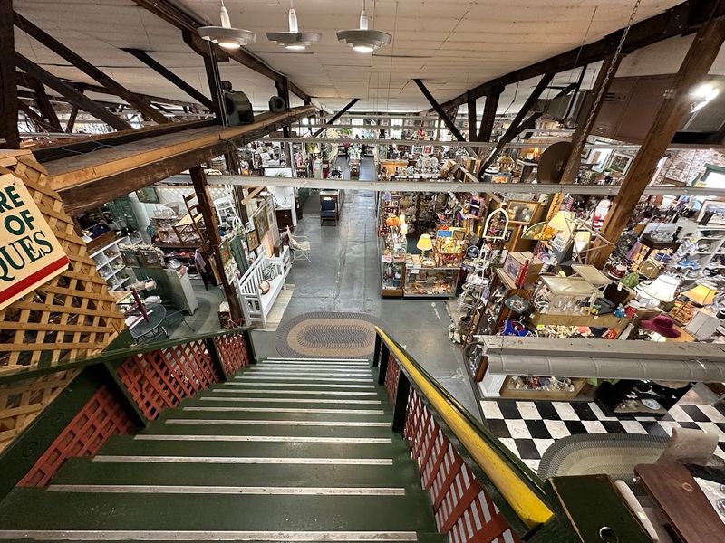Why Visiting Lumber Mill Antique Mall Is Worth The Trip