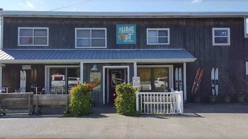 Why This Indiana Lakeside Shack Is Worth The Drive