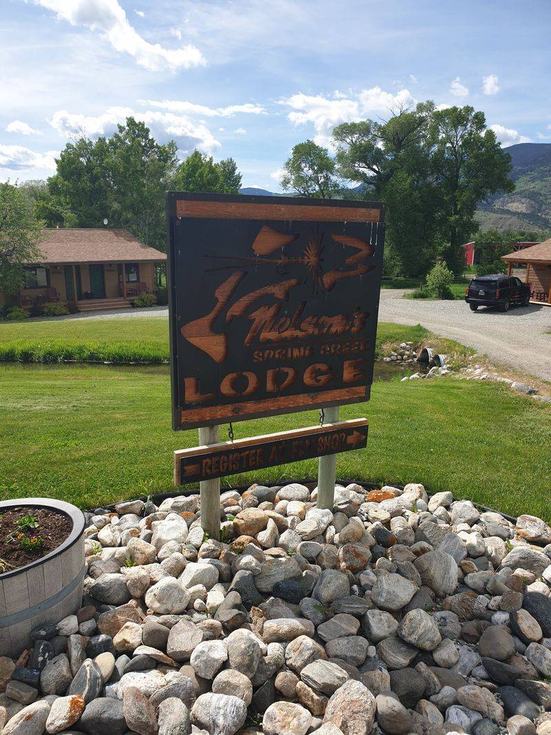 Nelson’s Springs Creek Café