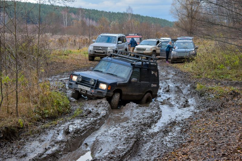 Quick Ways To Avoid Trouble Before You Leave A Muddy Lot