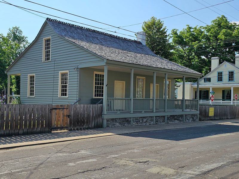 A One-Day Itinerary Here Works Because Everything Is Close Together