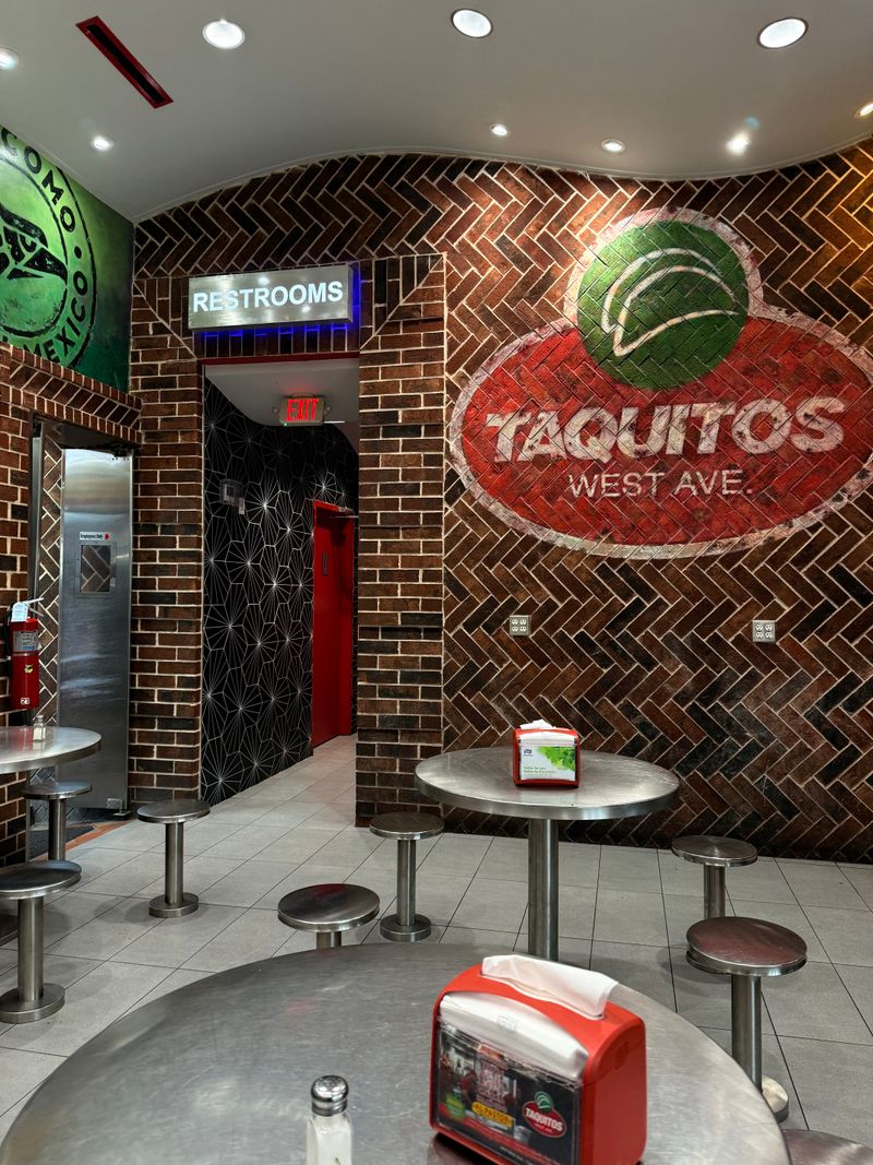 Taquitos West Avenue, Texas