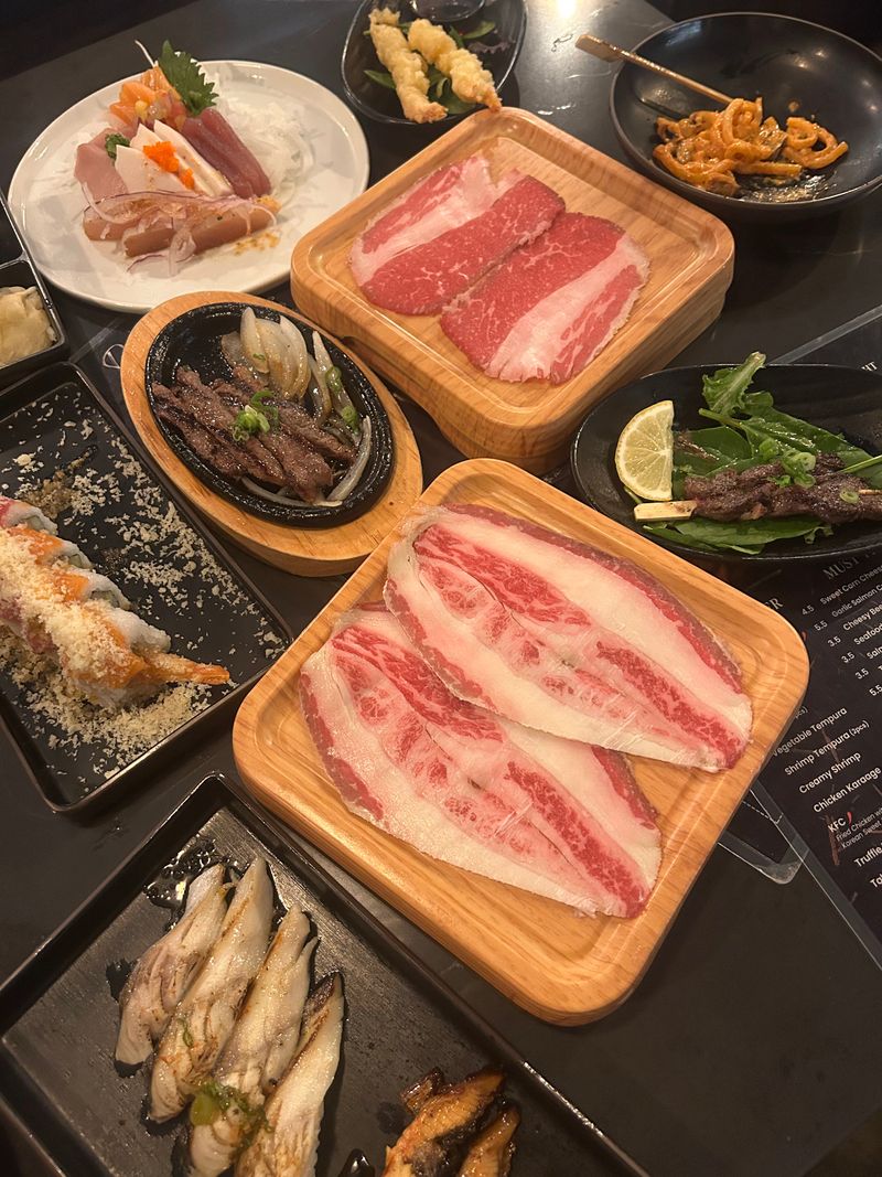 Hot Buffet That Complements the Sushi Perfectly