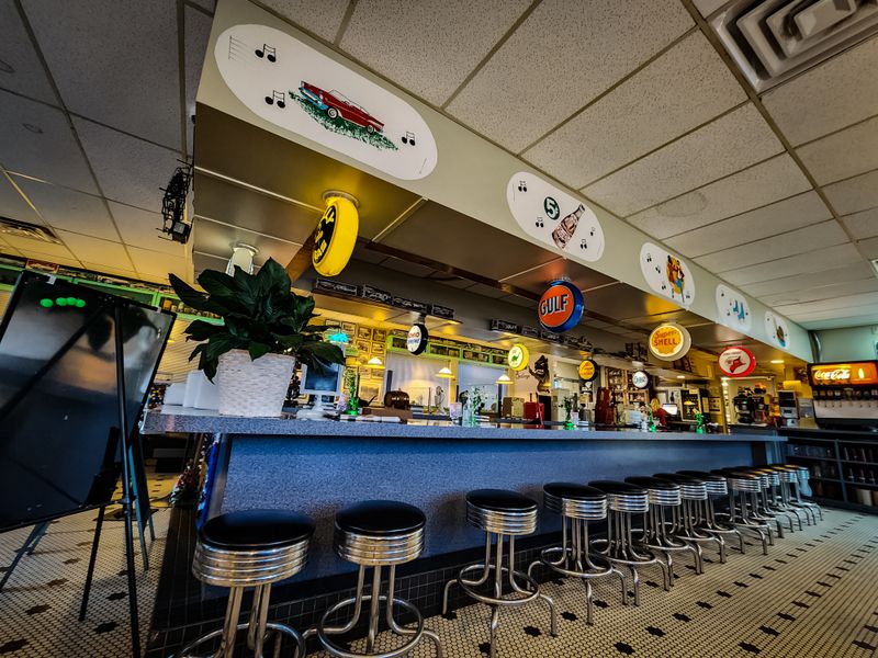Doug’s Classic ’57 Diner