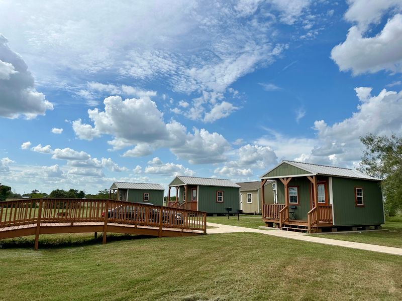 Rental Cabins for Overnight Stays