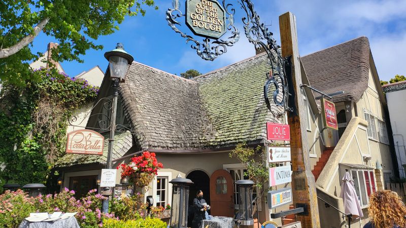 Ocean Avenue Strolls That Turn Into Easy Wandering