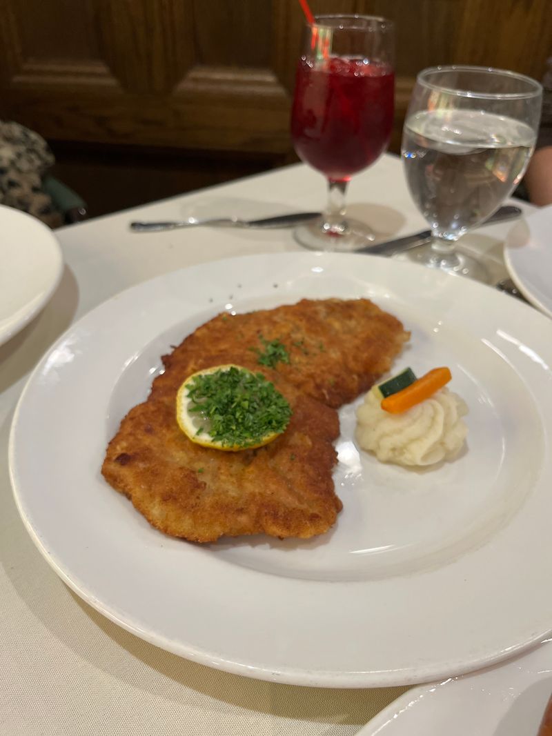 The Kind Of Portions That Guarantee Leftovers