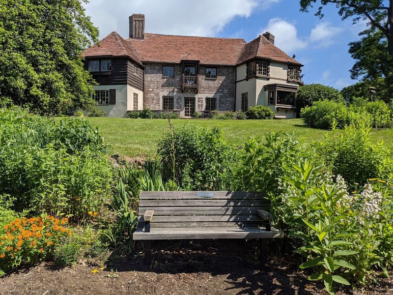 Educational Programs That Bring Nature to Life