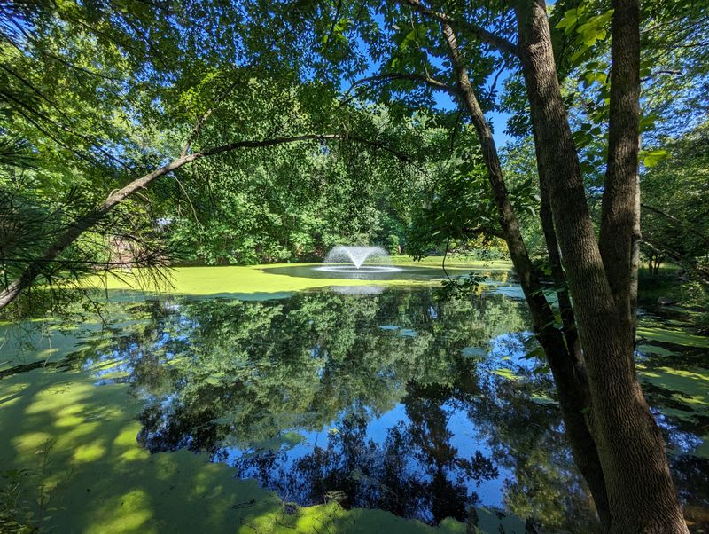 Visitor Center With Friendly Staff 