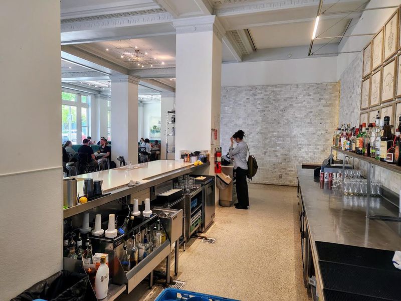 Service Style and Staff Attention