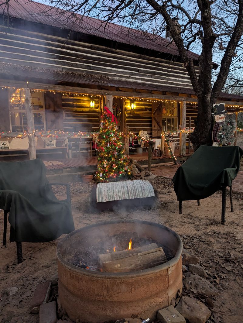 An Evening That Builds Community