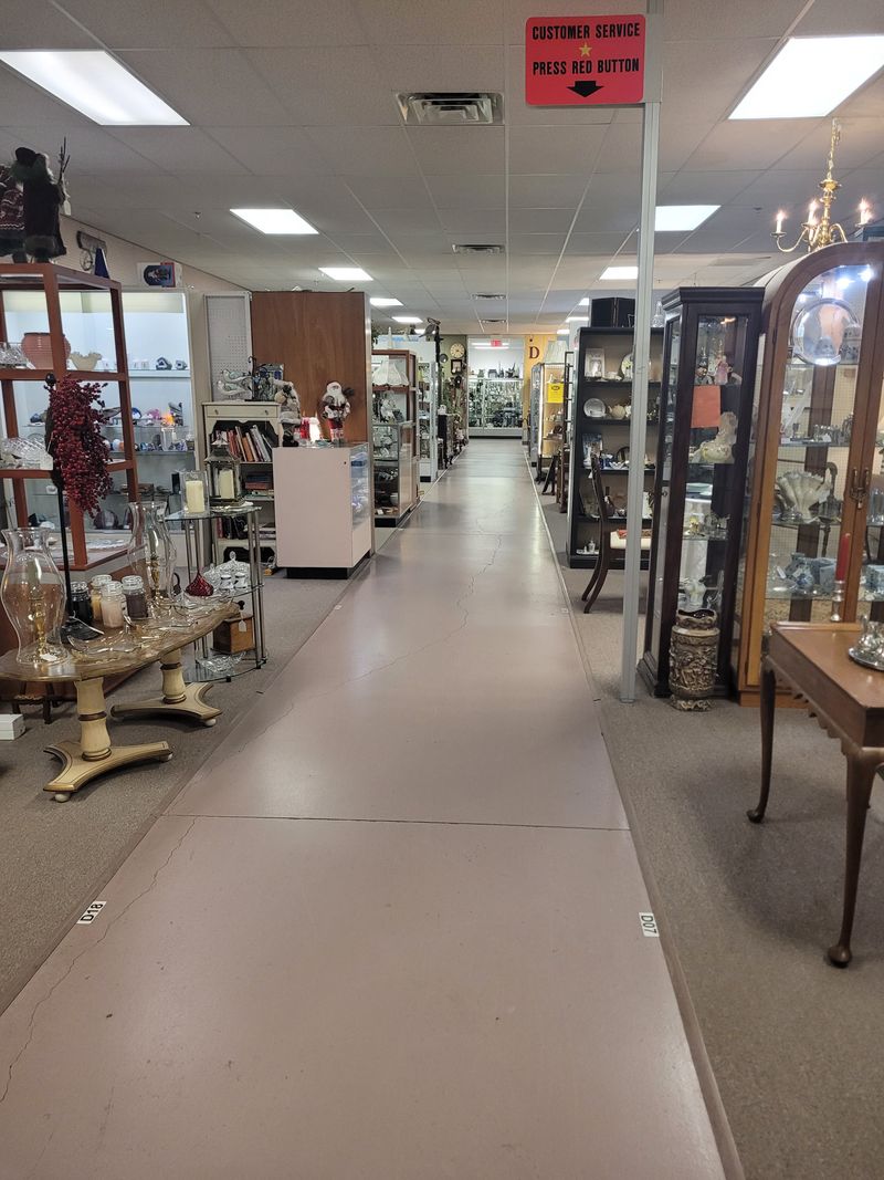 Convenient Location And Comfortable Shopping